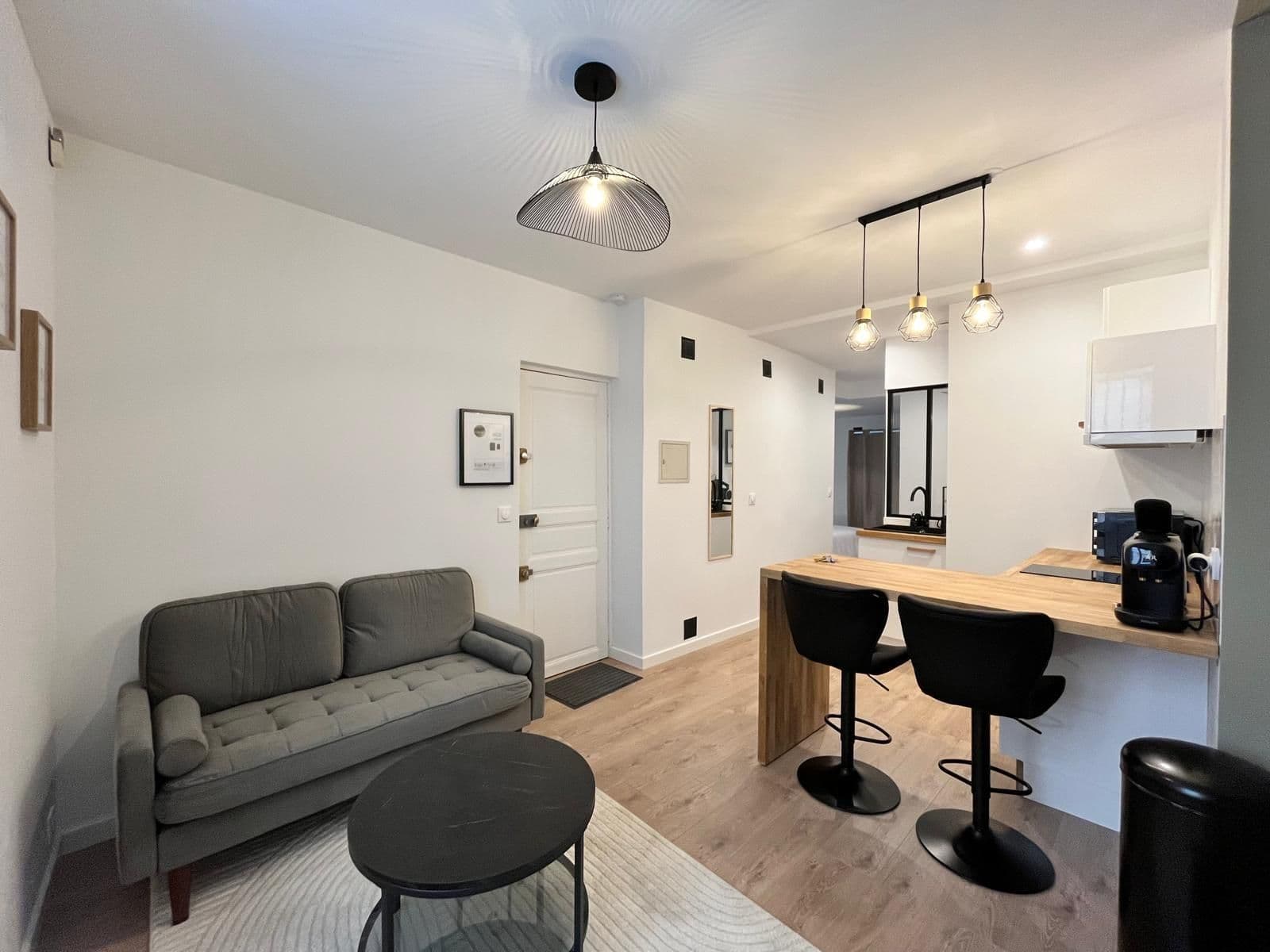 Appartement rénové haut de gamme à Aix-en-Provence par un franchisé De Rent Company